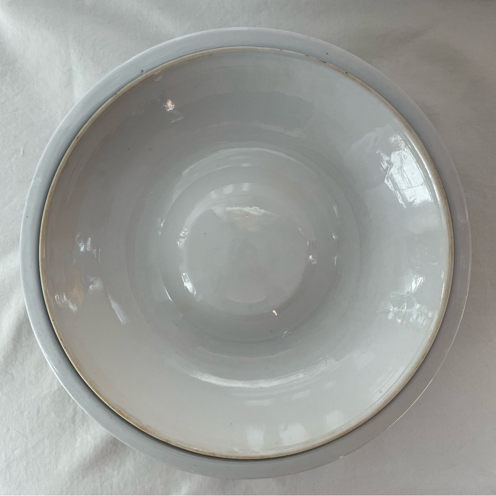 Vintage Antique Blue and White Chinese Ceramic Pot - Picture 5 of 6